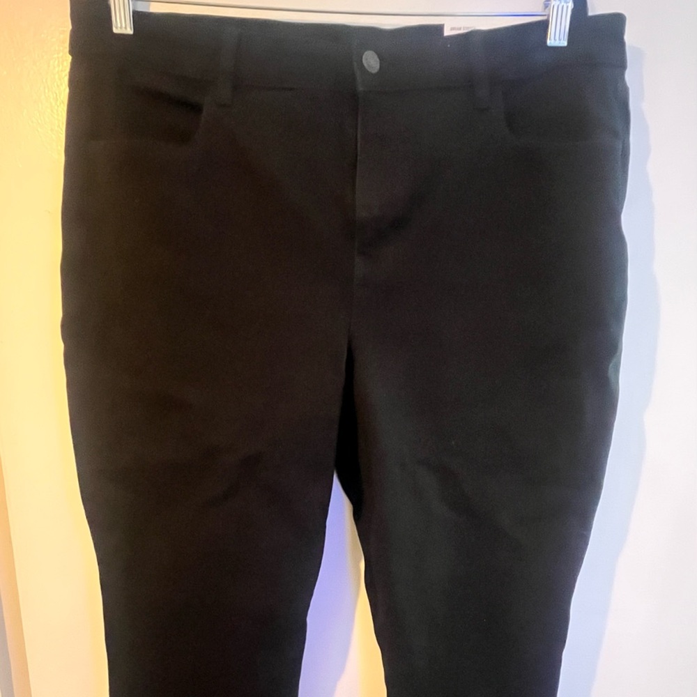 NWT American Eagle High Rise Jeans - Black Denim Dream Stretch (Size 18)